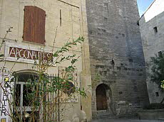 Uzès