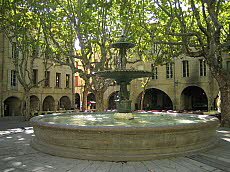 Uzès